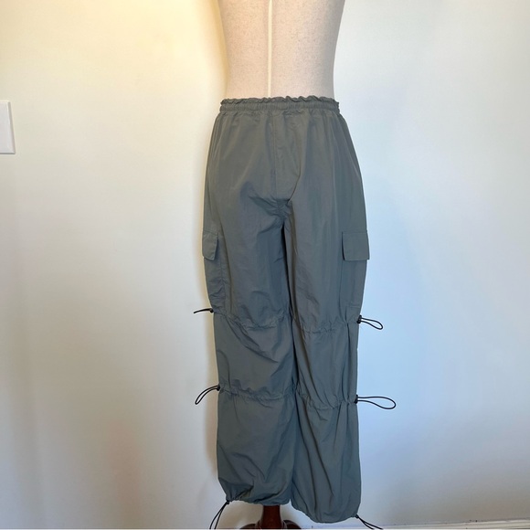 Zoe Green Cargo Pants Straight Leg Size Small - Picture 8 of 9